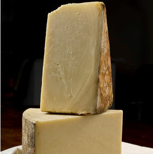 Quickes English Cheddar 18mth Cloth Bound Cave Aged